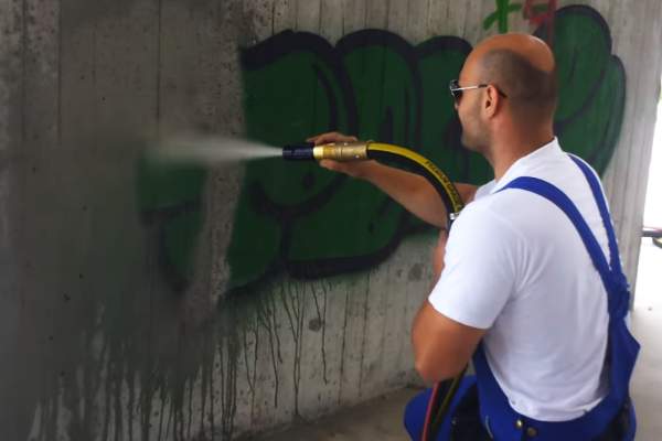 curatare graffiti